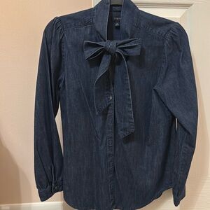 Chambray blouse with bow